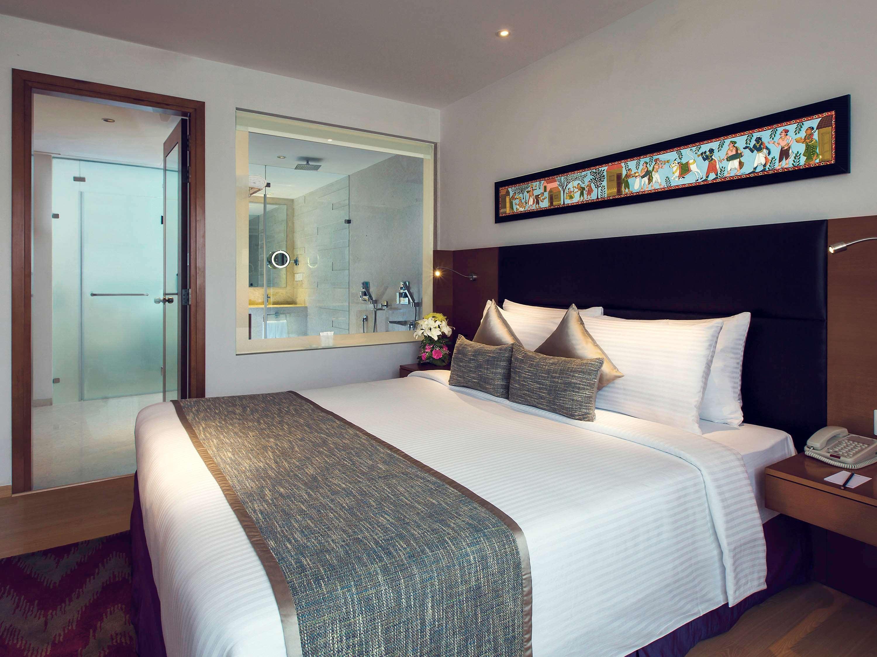 Mercure Hyderabad Kcp Banjara Hills, An Accor Hotel Exterior foto A room at the Park Hotel, New Delhi